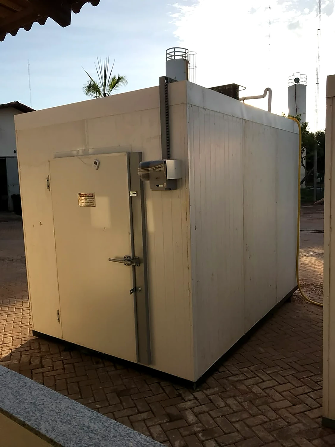 Câmara fria externa - serviço executado pela Clima Z Refrigeração
